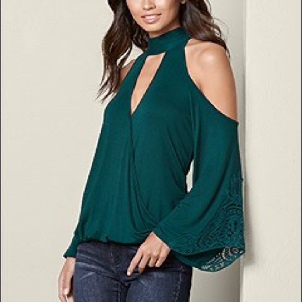 Venus Crochet Keyhole Knit Top